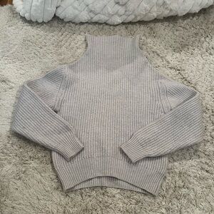 Aritzia Wilfred Sweater, Size XS